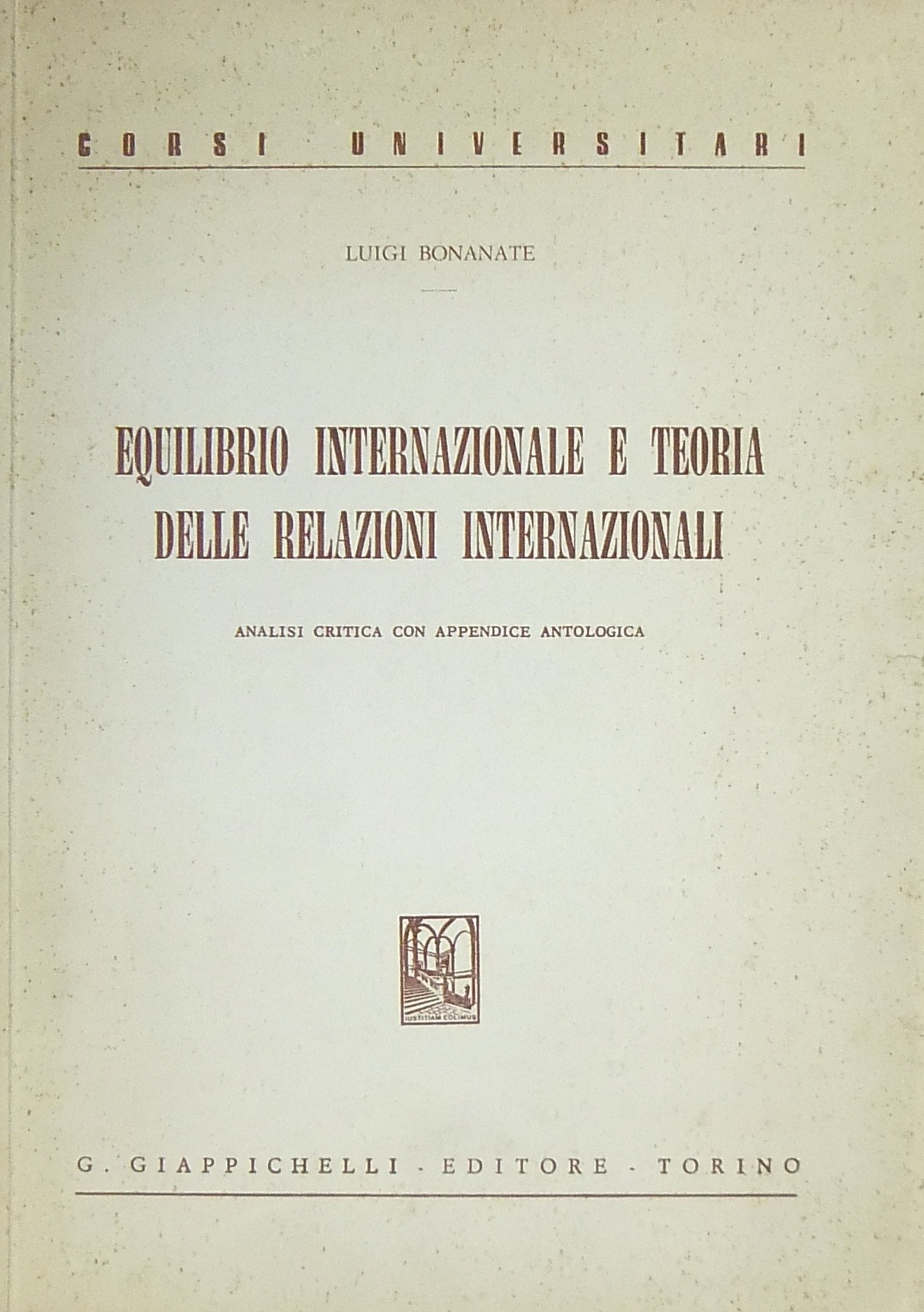 Equilibrio internazionale e teoria delle relazioni