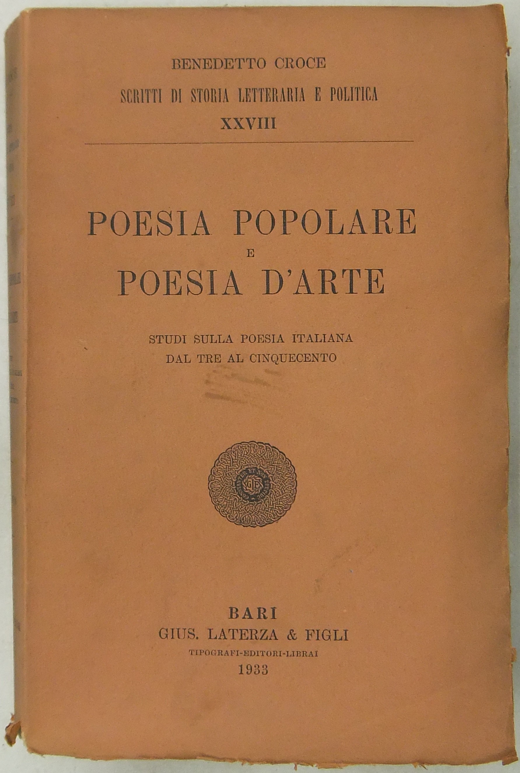 Poesia popolare e poesia d'arte.